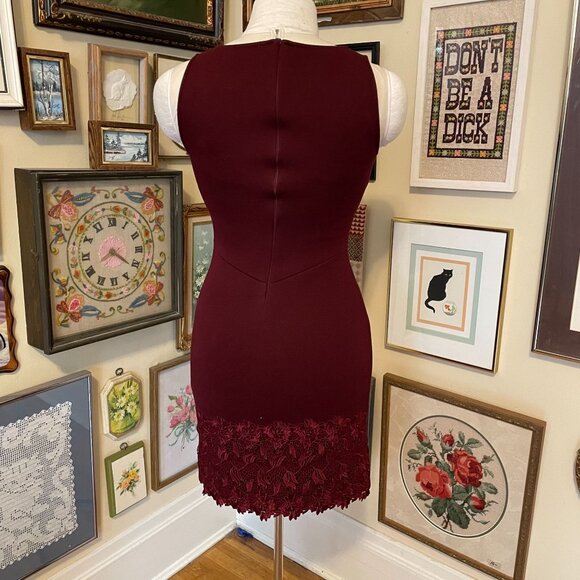 Reiss Burgundy Sleeveless Knee-Length Lace Hem Bateau Neck Bodycon Dress Size 0 - Picture 3 of 7